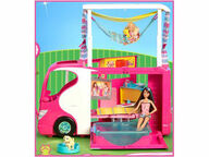 Barbie V6981 camper